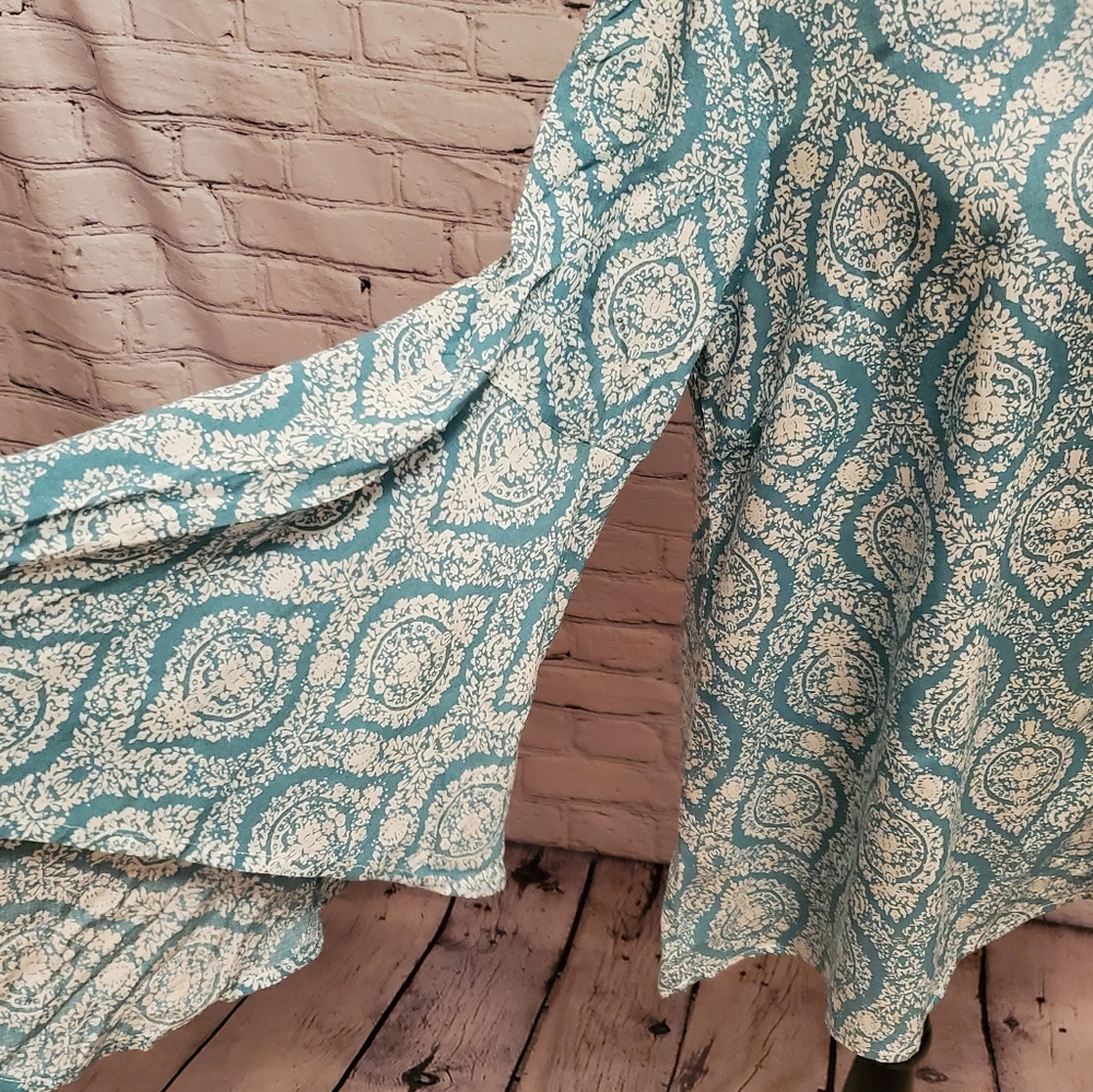 Entro Blouse - Picture 3 of 3